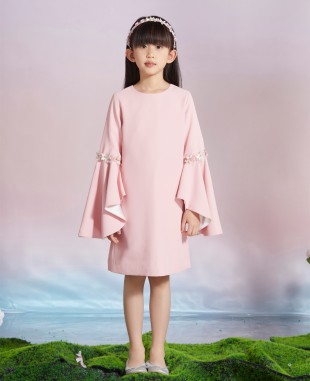 粉色钉珠细节长袖喇叭袖短连衣裙